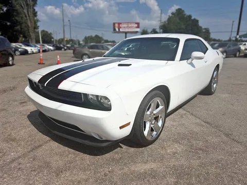 2011 Dodge Challenger SE