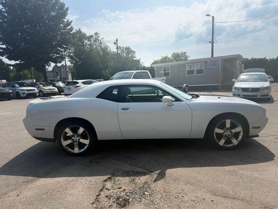 2011 Dodge Challenger 3rd Gen - Image 4 of 20