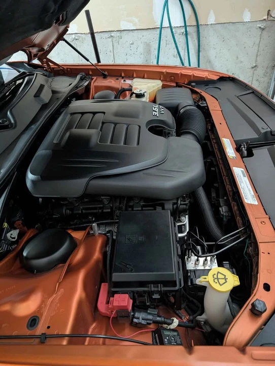 2011 Dodge Challenger 3rd Gen - Image 8 of 12