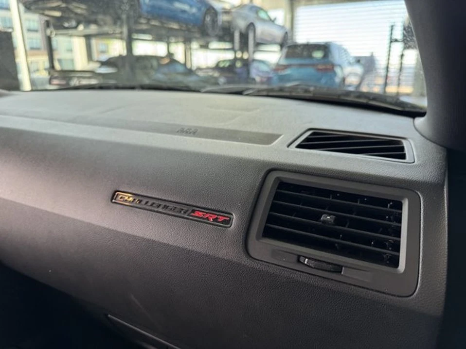 2011 Dodge Challenger 3rd Gen - Image 17 of 20