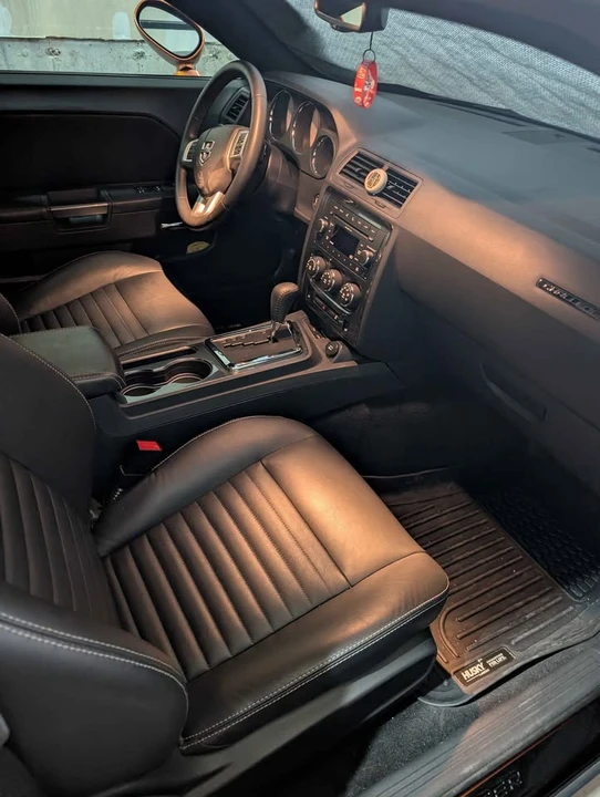 2011 Dodge Challenger 3rd Gen - Image 6 of 12