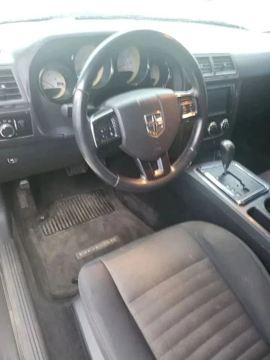 2011 Dodge Challenger 3rd Gen - Image 9 of 11
