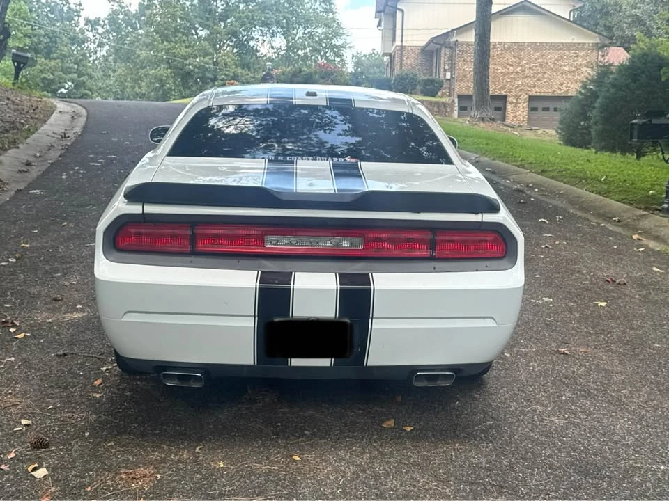2011 Dodge Challenger 3rd Gen - Image 5 of 10