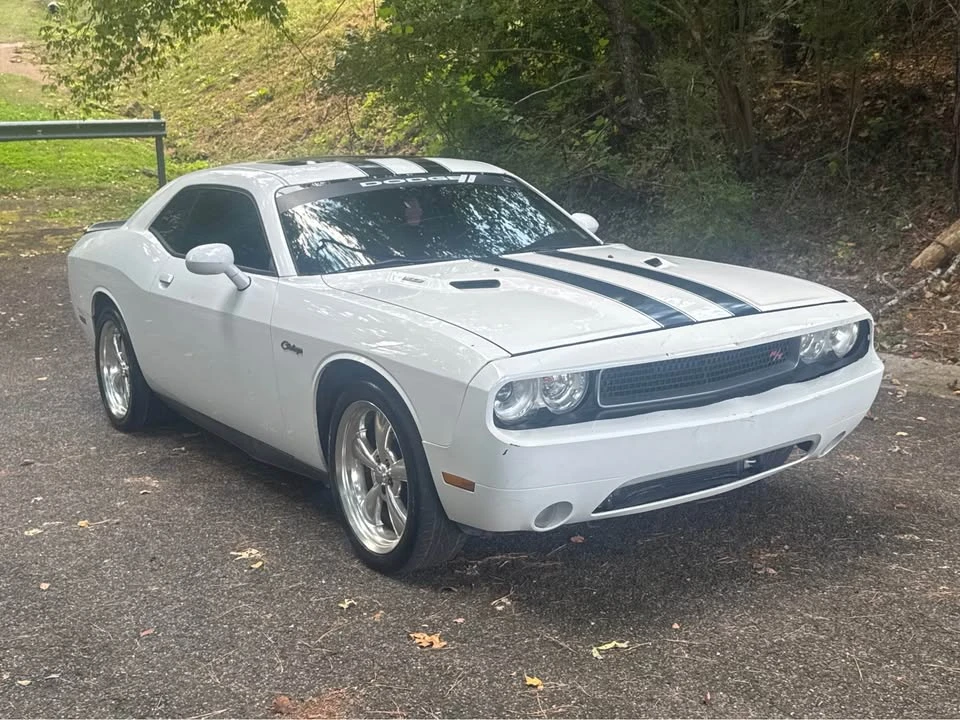 2011 Dodge Challenger 3rd Gen - Image 8 of 10