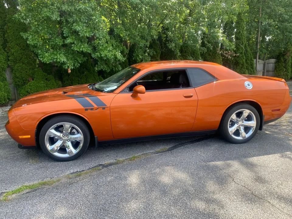 2011 Dodge Challenger 3rd Gen - Image 2 of 18
