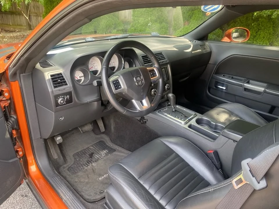 2011 Dodge Challenger 3rd Gen - Image 15 of 18