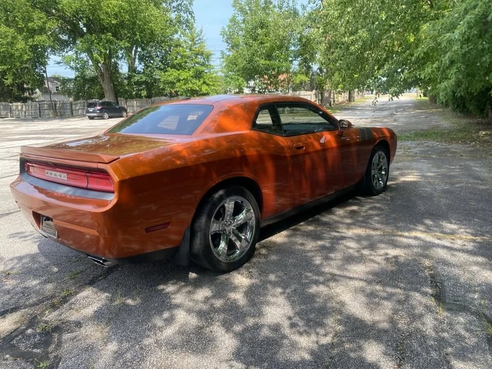 2011 Dodge Challenger 3rd Gen - Image 5 of 18