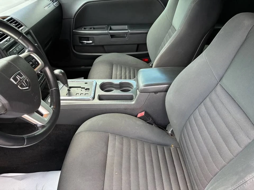 2011 Dodge Challenger 3rd Gen - Image 10 of 16