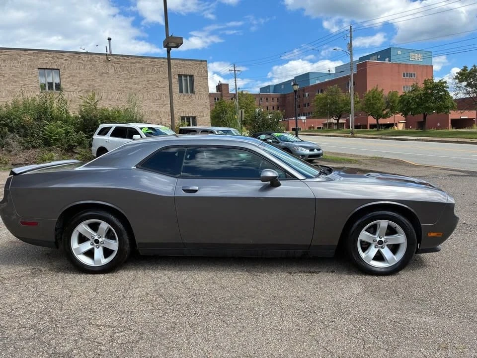 2011 Dodge Challenger 3rd Gen - Image 3 of 16