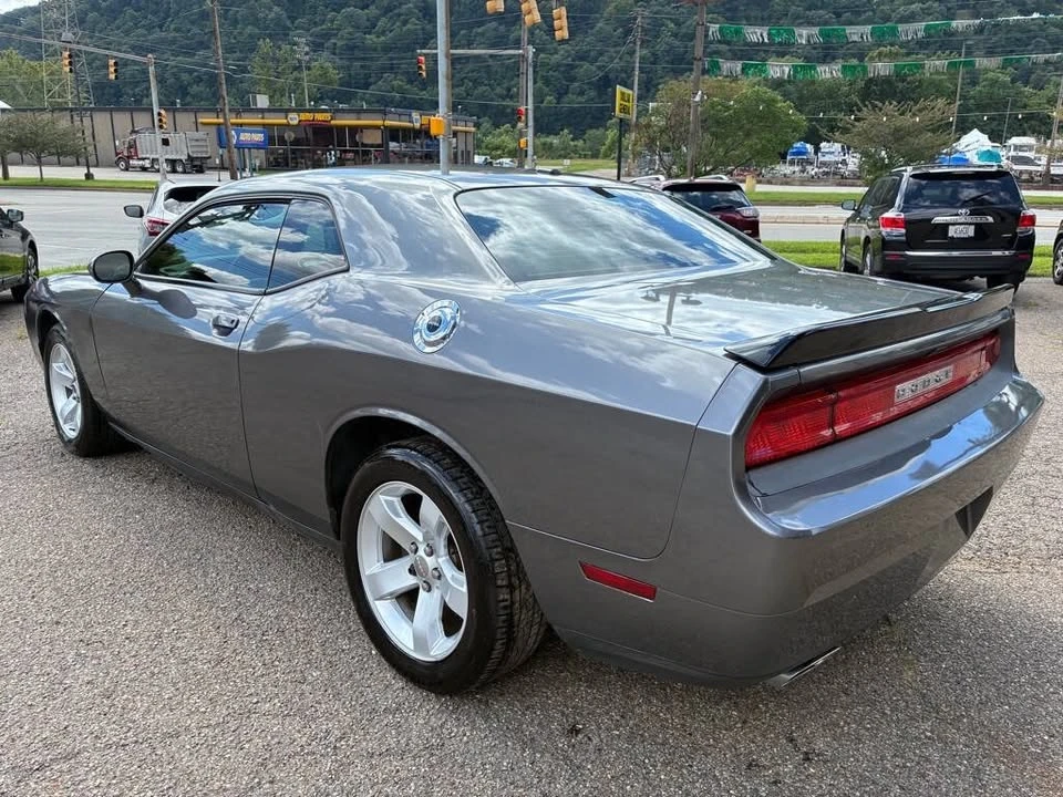 2011 Dodge Challenger 3rd Gen - Image 7 of 16