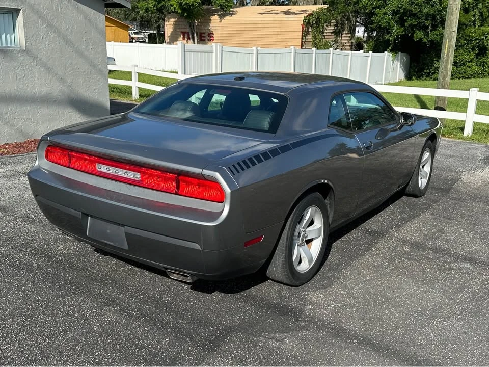2011 Dodge Challenger 3rd Gen - Image 10 of 15