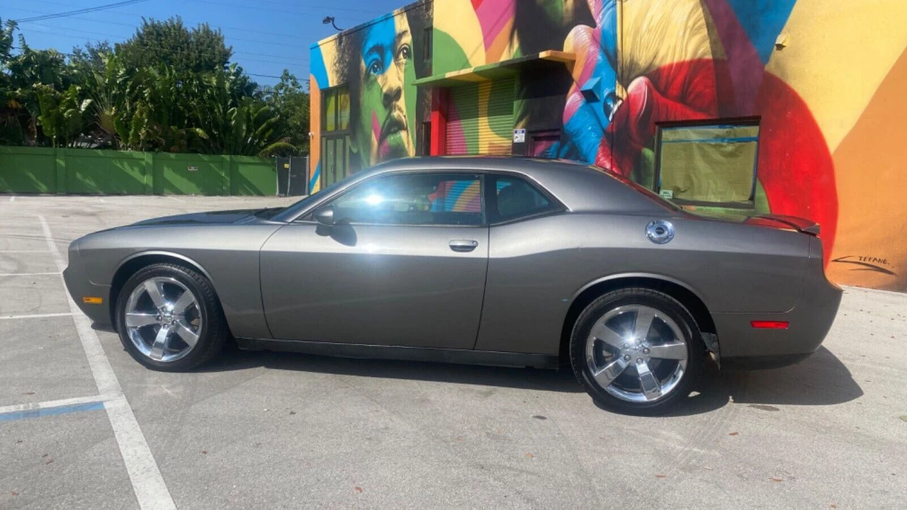 2011 Dodge Challenger 3rd Gen - Image 9 of 12