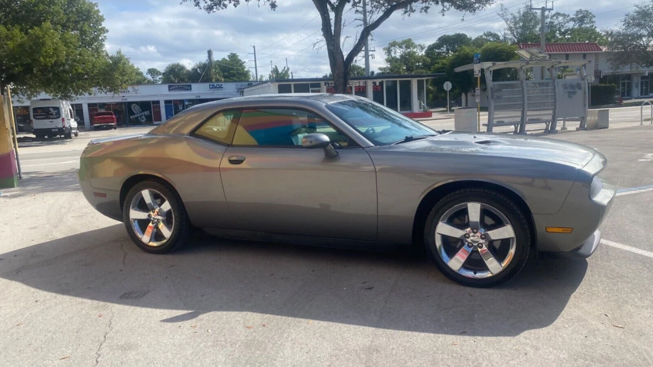 2011 Dodge Challenger 3rd Gen - Image 11 of 12