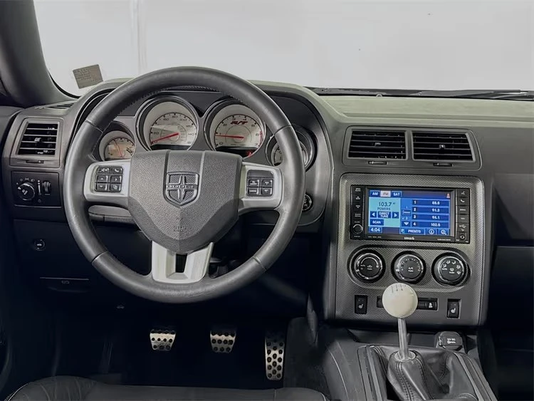 2011 Dodge Challenger 3rd Gen - Image 13 of 20