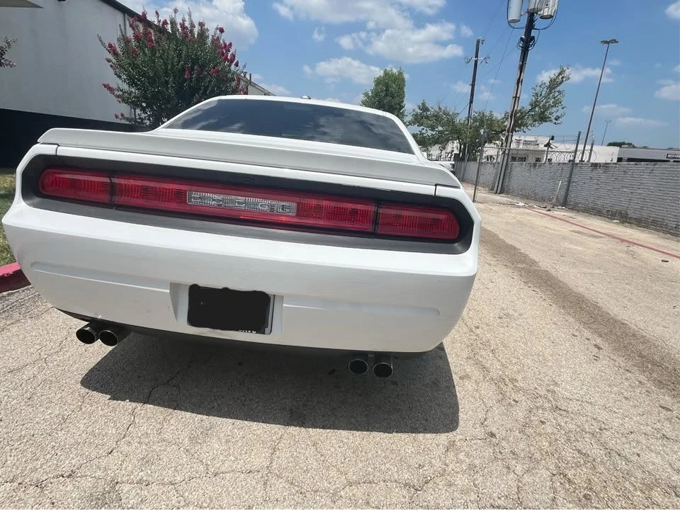 2011 Dodge Challenger 3rd Gen - Image 4 of 8