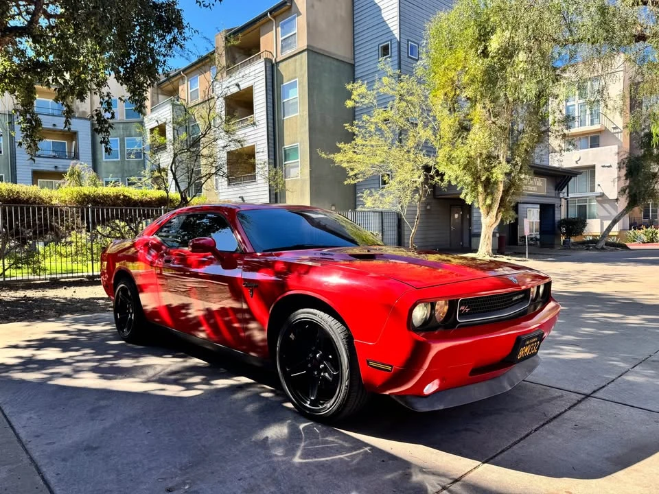 2011 Dodge Challenger 3rd Gen - Image 2 of 20