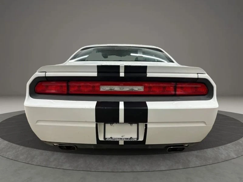 2011 Dodge Challenger 3rd Gen - Image 4 of 12