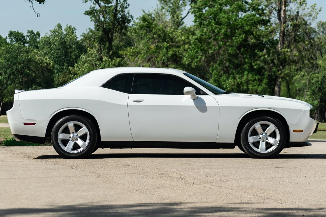 2011 Dodge Challenger 3rd Gen - Image 3 of 31