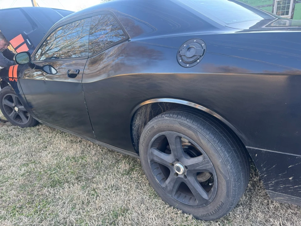 2011 Dodge Challenger 3rd Gen - Image 10 of 20