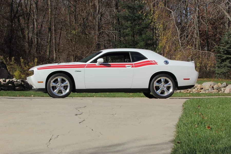 2011 Dodge Challenger 3rd Gen - Image 2 of 12