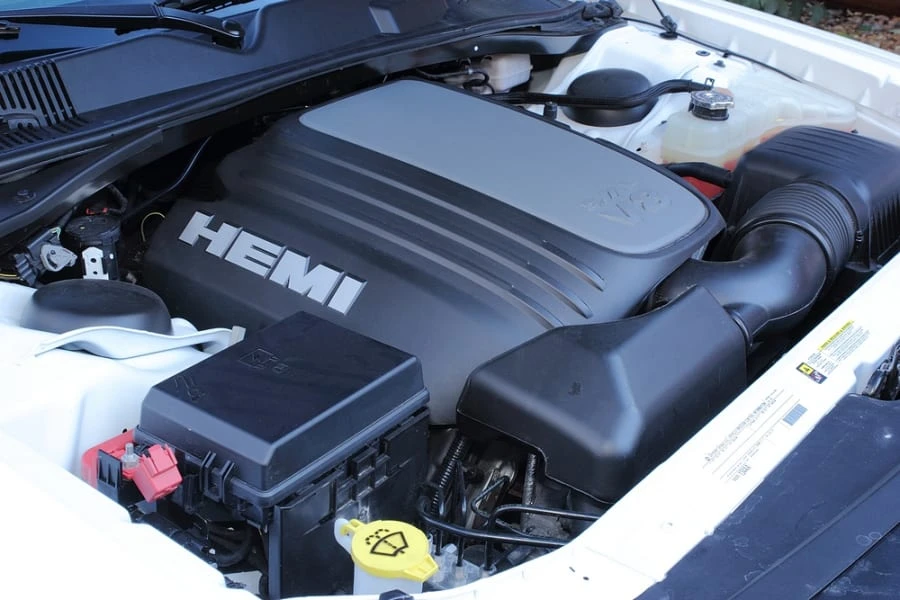 2011 Dodge Challenger 3rd Gen - Image 7 of 12