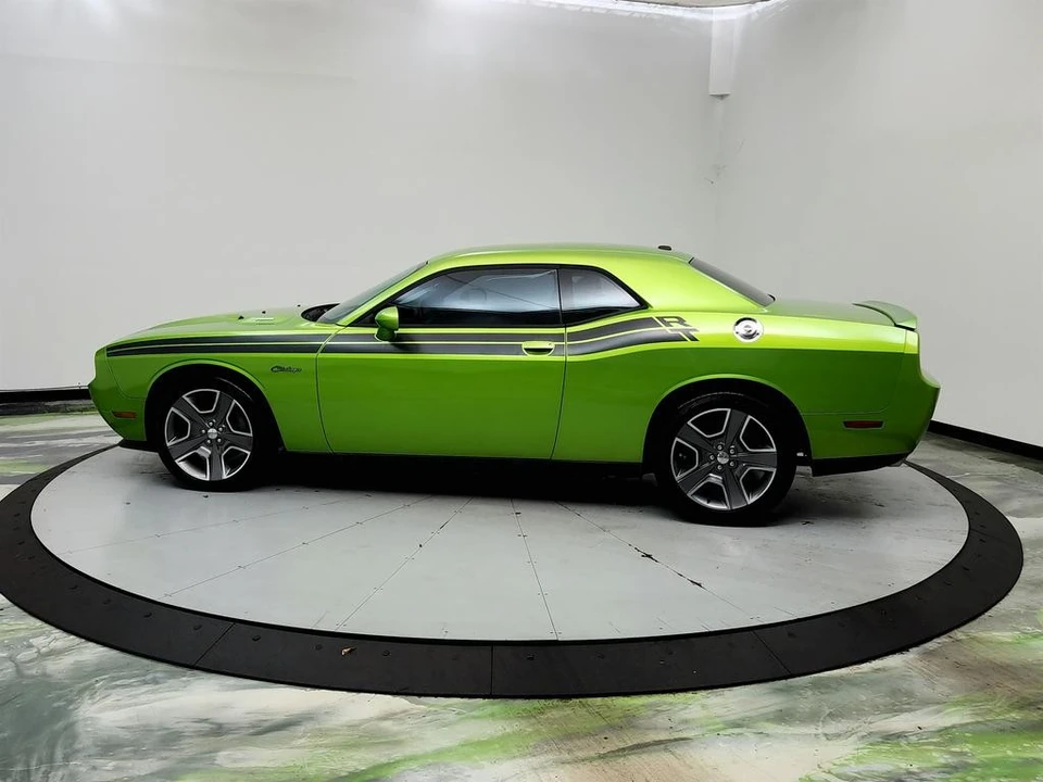 2011 Dodge Challenger 3rd Gen - Image 8 of 31