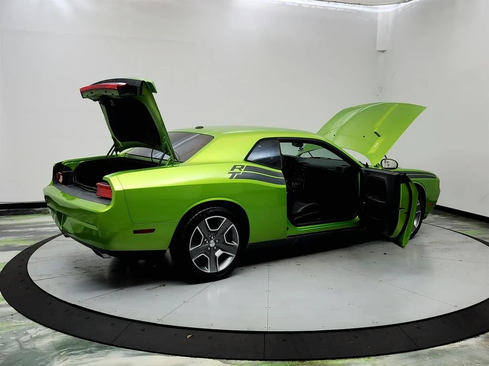 2011 Dodge Challenger 3rd Gen - Image 11 of 31
