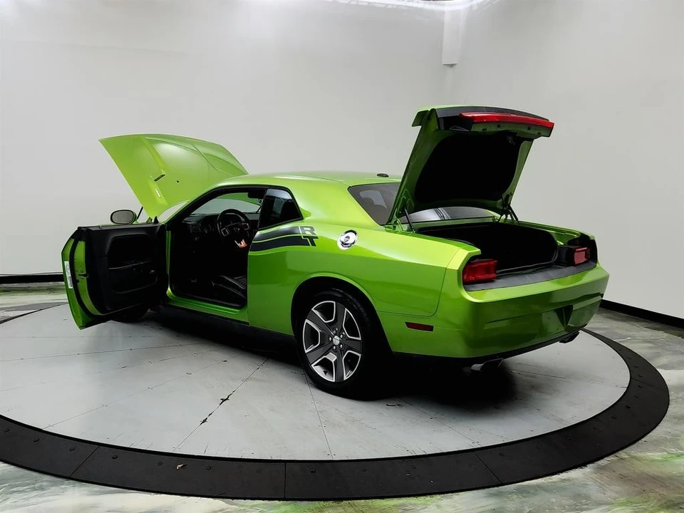 2011 Dodge Challenger 3rd Gen - Image 12 of 31