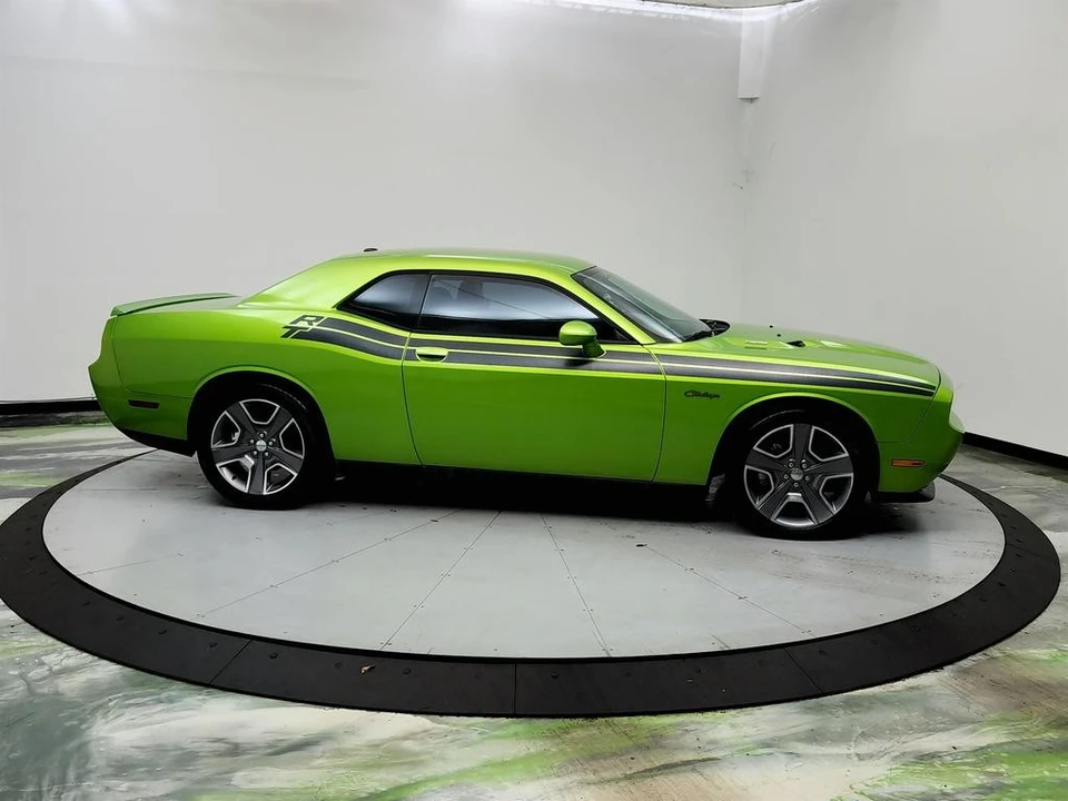 2011 Dodge Challenger 3rd Gen - Image 4 of 31