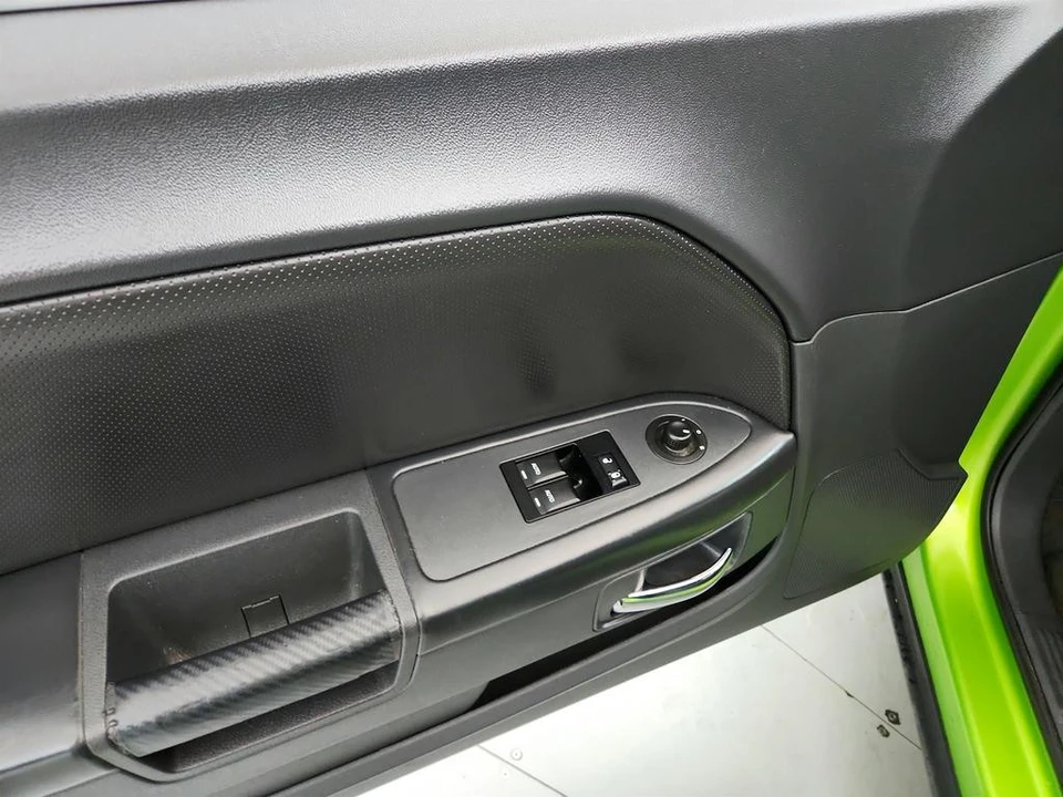 2011 Dodge Challenger 3rd Gen - Image 19 of 31