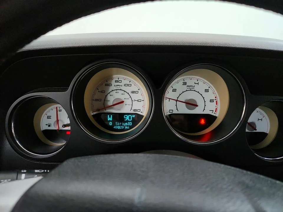 2011 Dodge Challenger 3rd Gen - Image 15 of 31