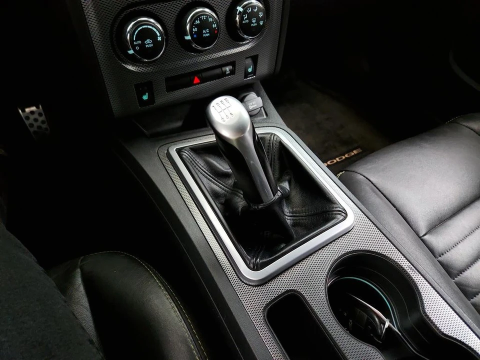 2011 Dodge Challenger 3rd Gen - Image 17 of 31