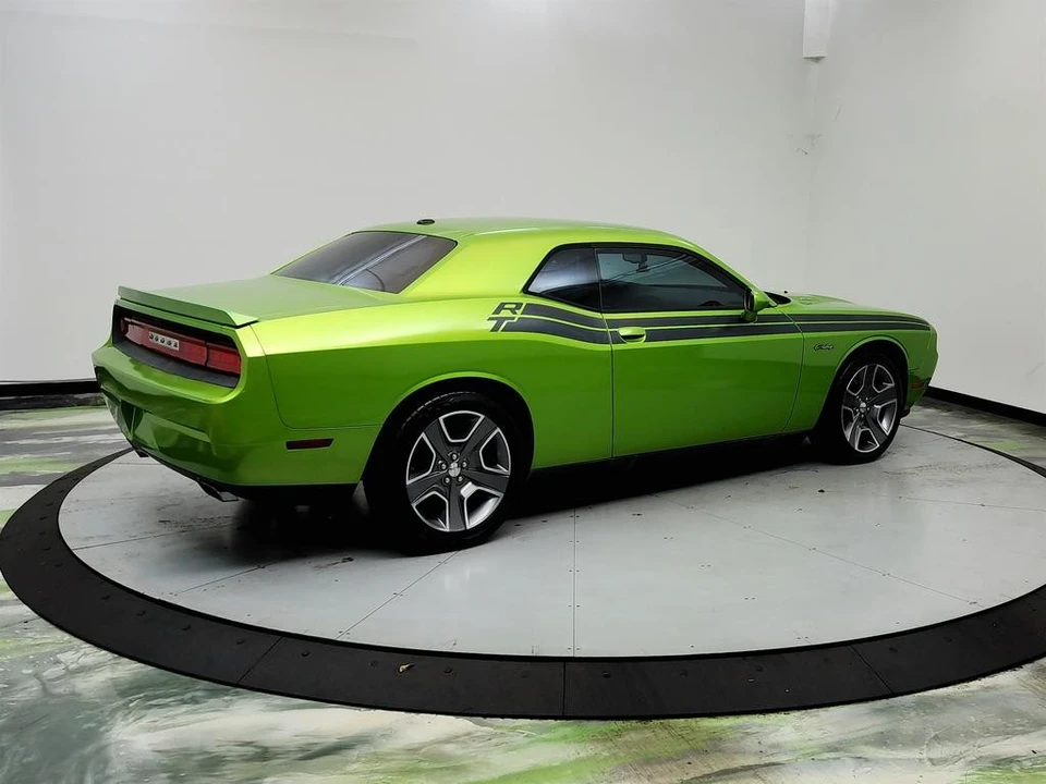 2011 Dodge Challenger 3rd Gen - Image 5 of 31