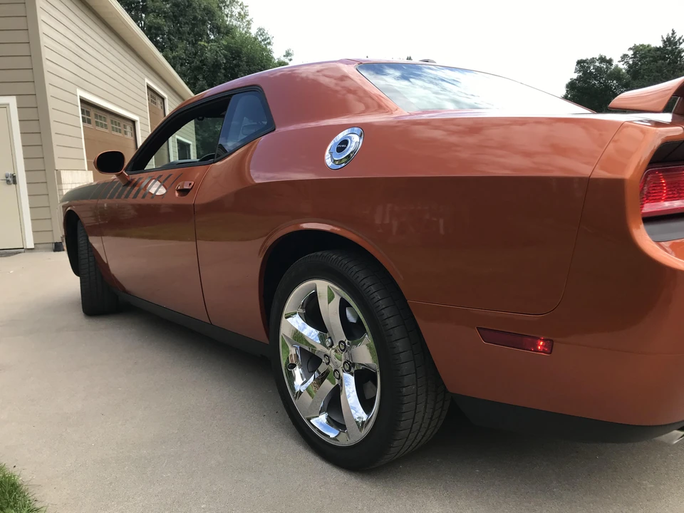 2011 Dodge Challenger 3rd Gen - Image 14 of 31