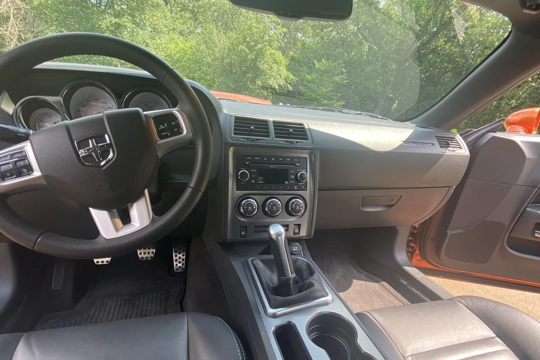 2011 Dodge Challenger 3rd Gen - Image 17 of 31