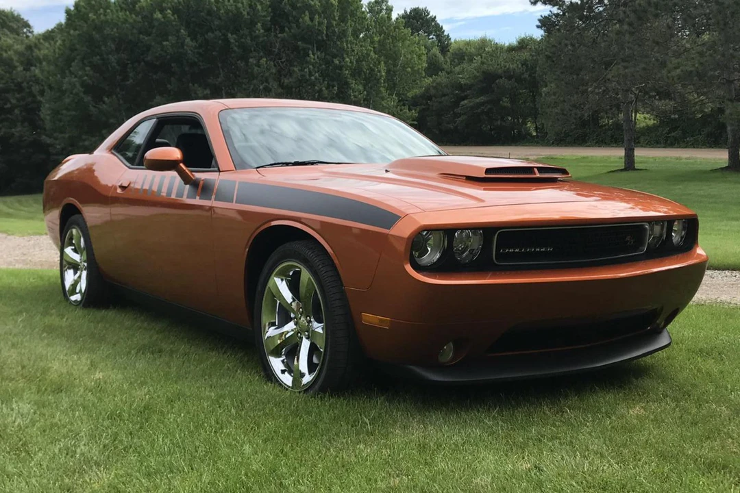 2011 Dodge Challenger 3rd Gen - Image 11 of 31