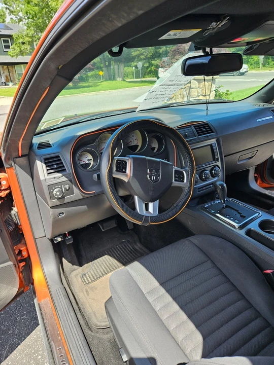2011 Dodge Challenger 3rd Gen - Image 12 of 19