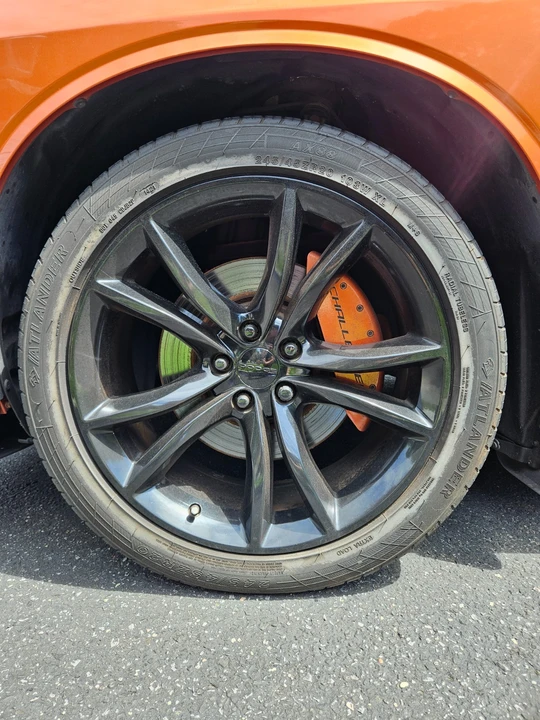 2011 Dodge Challenger 3rd Gen - Image 16 of 19
