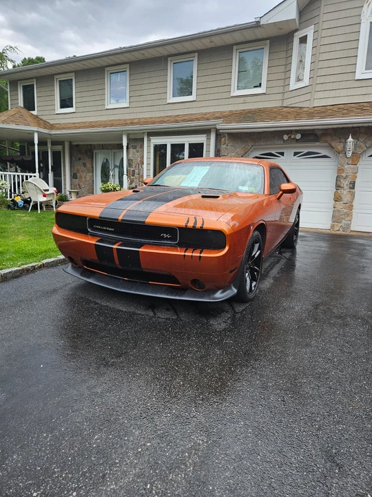 2011 Dodge Challenger 3rd Gen - Image 2 of 19