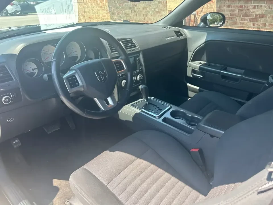 2011 Dodge Challenger 3rd Gen - Image 4 of 5