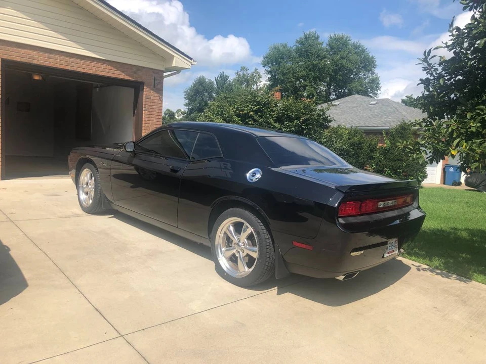 2011 Dodge Challenger 3rd Gen - Image 5 of 12