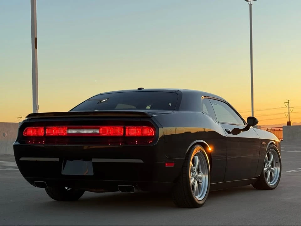 2011 Dodge Challenger 3rd Gen - Image 6 of 16
