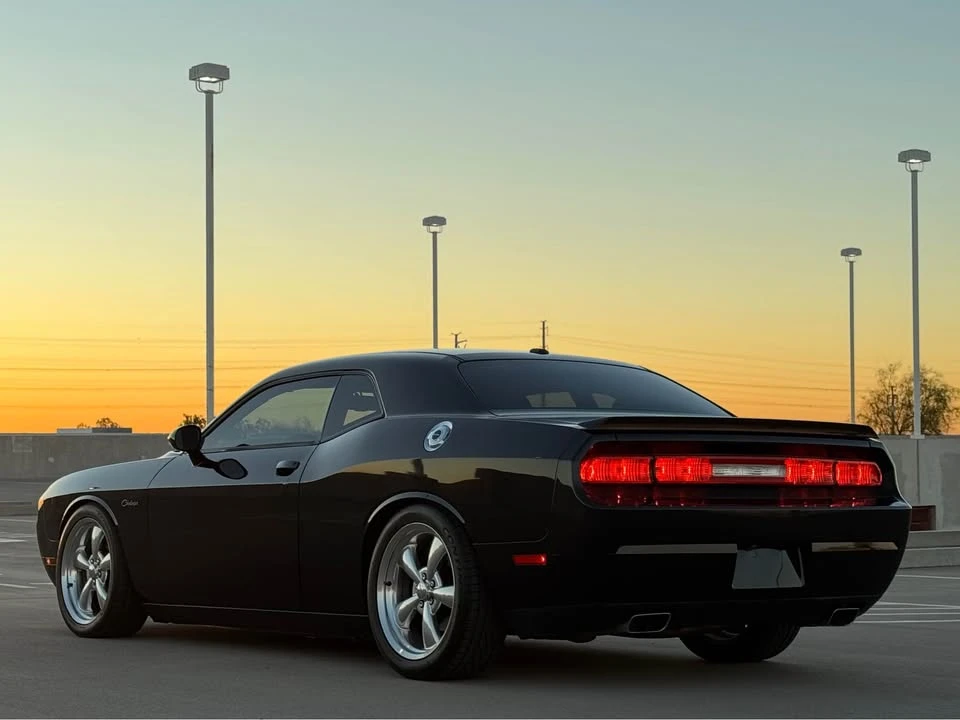 2011 Dodge Challenger 3rd Gen - Image 4 of 16