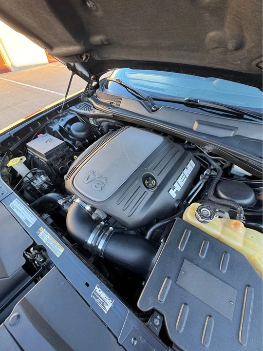 2011 Dodge Challenger 3rd Gen - Image 14 of 16