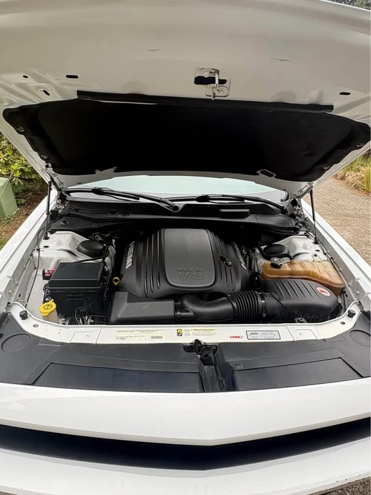 2011 Dodge Challenger 3rd Gen - Image 4 of 11