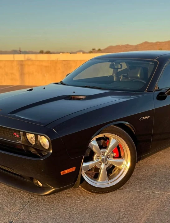 2011 Dodge Challenger 3rd Gen - Image 9 of 17