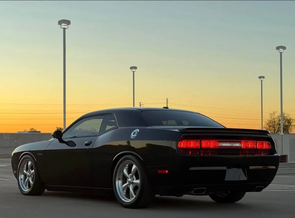 2011 Dodge Challenger 3rd Gen - Image 4 of 17