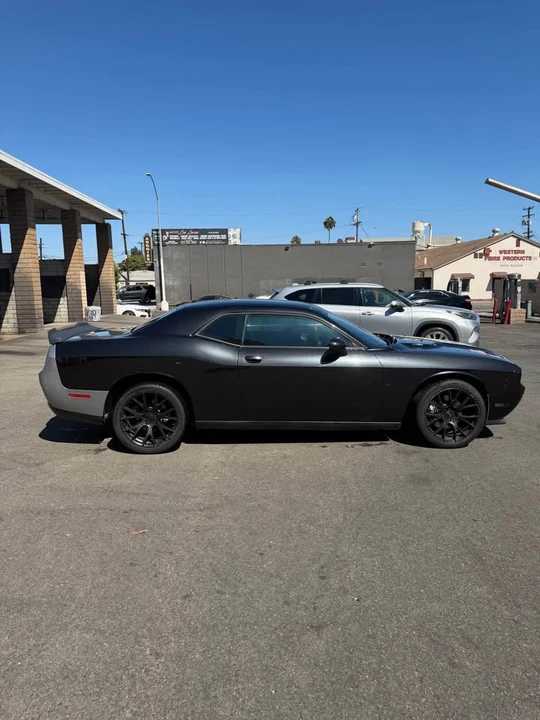 2011 Dodge Challenger 3rd Gen - Image 4 of 5