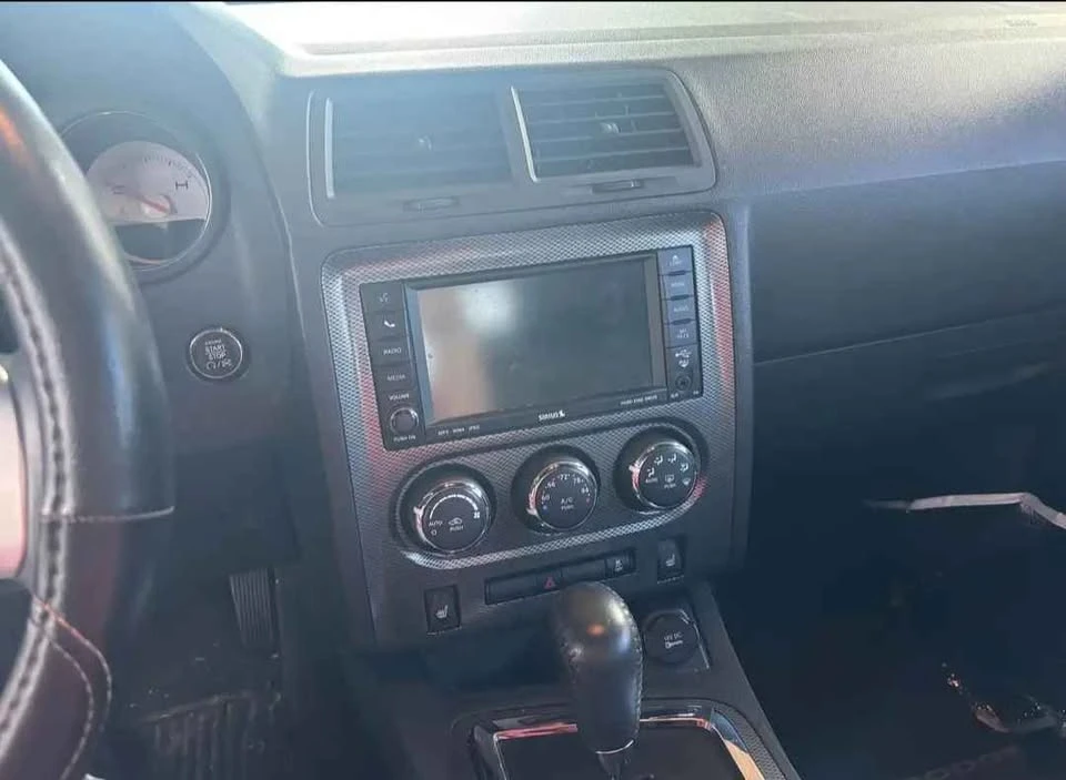 2011 Dodge Challenger 3rd Gen - Image 5 of 10
