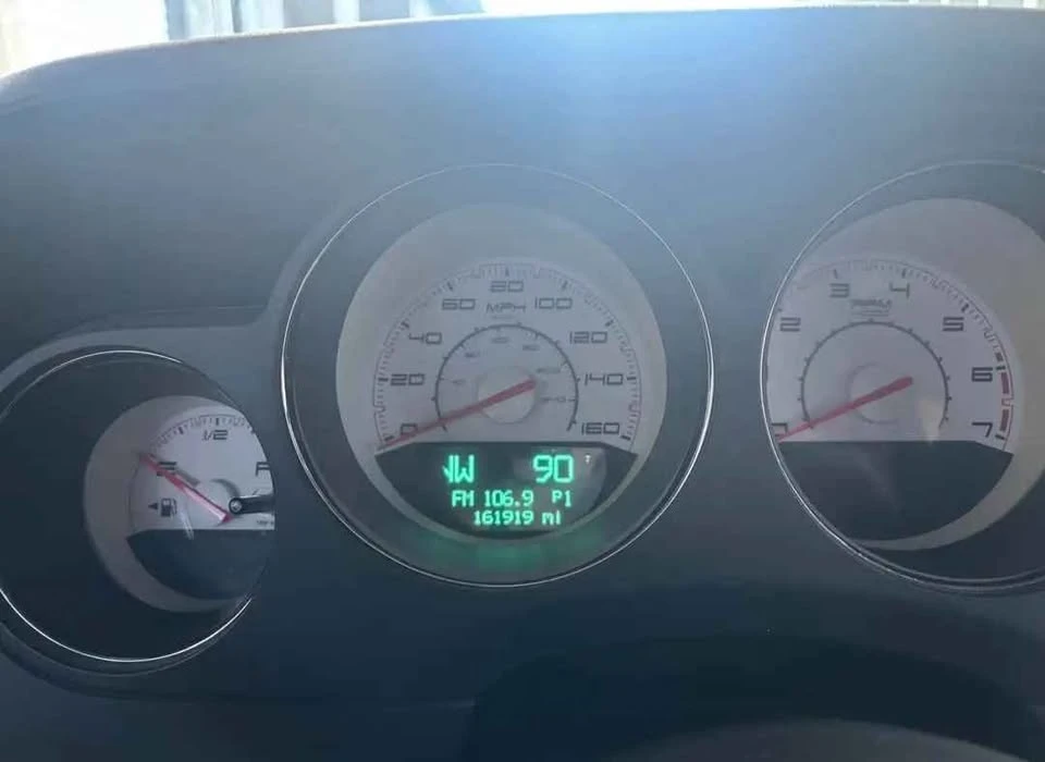 2011 Dodge Challenger 3rd Gen - Image 9 of 10